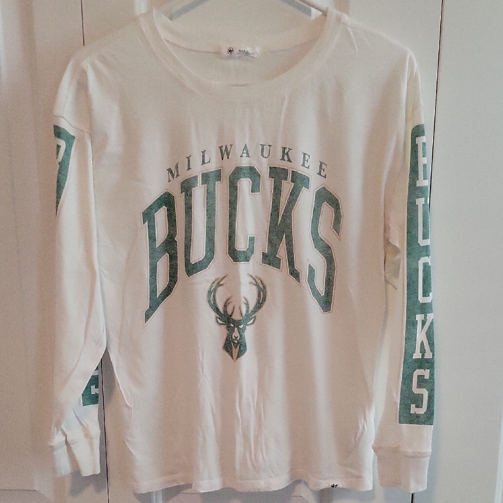 Women's 47 Brand White Long Sleeve Milwaukee Bucks Shirt